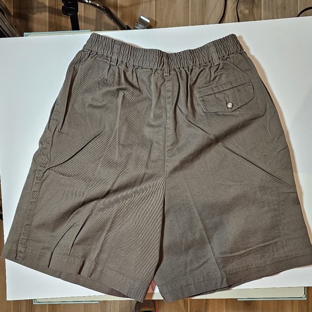 First Issue Women's Elastic waist shorts - Size 10